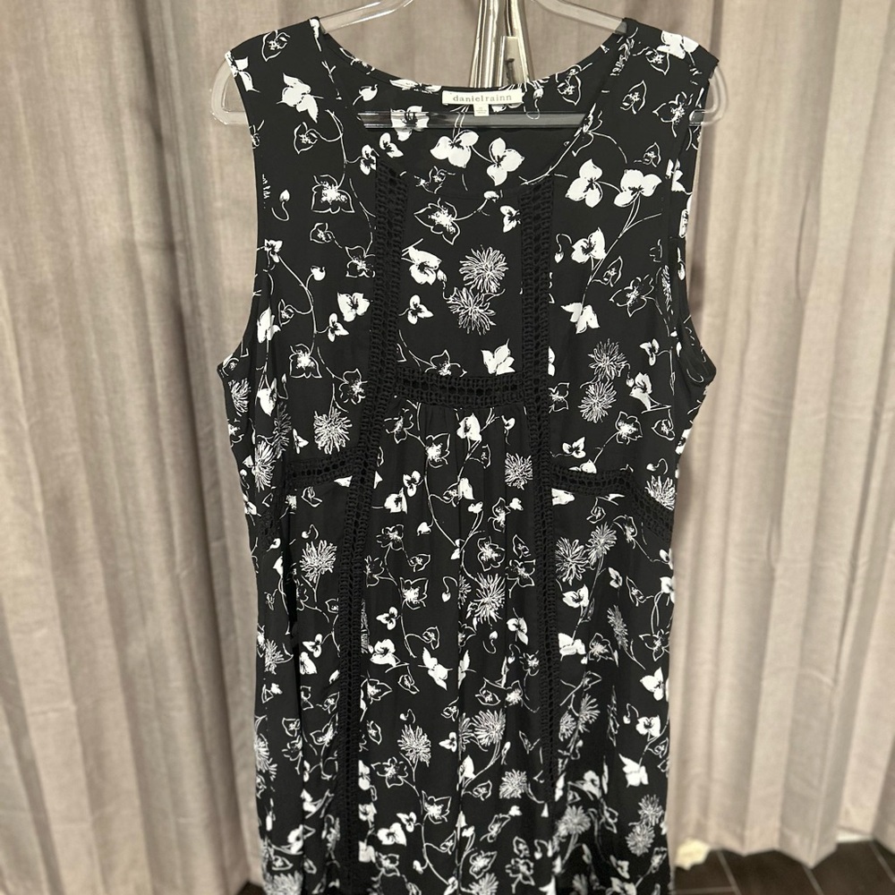 Daniel Rainn White and Green A-Line Midi Dress‎